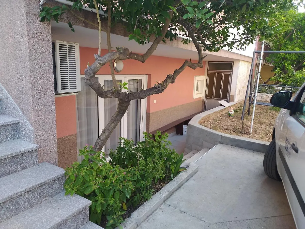 Deluxe Apartment Nika Kastela Croatia